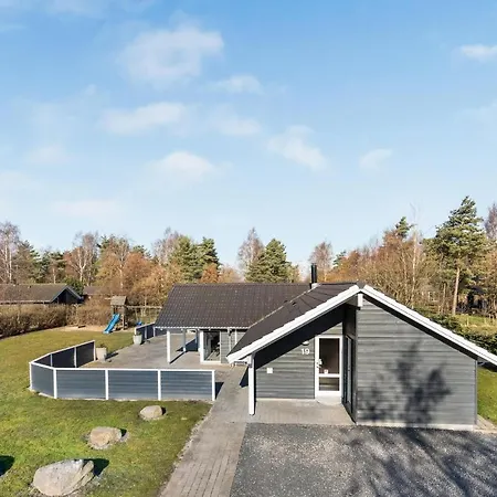 Four-bedroom In Vaggerlose *