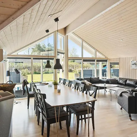 Four-bedroom In Vaggerlose Prázdninový dům *